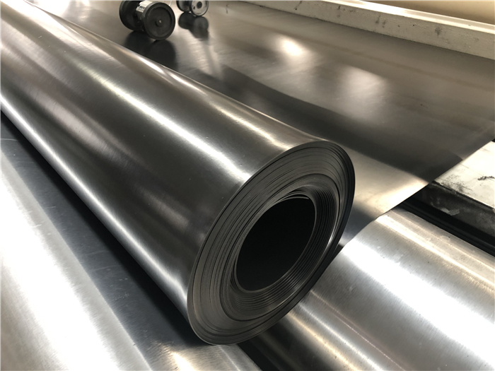膨潤土防水毯和 HDPE 土工膜復合防滲系統設計要點
